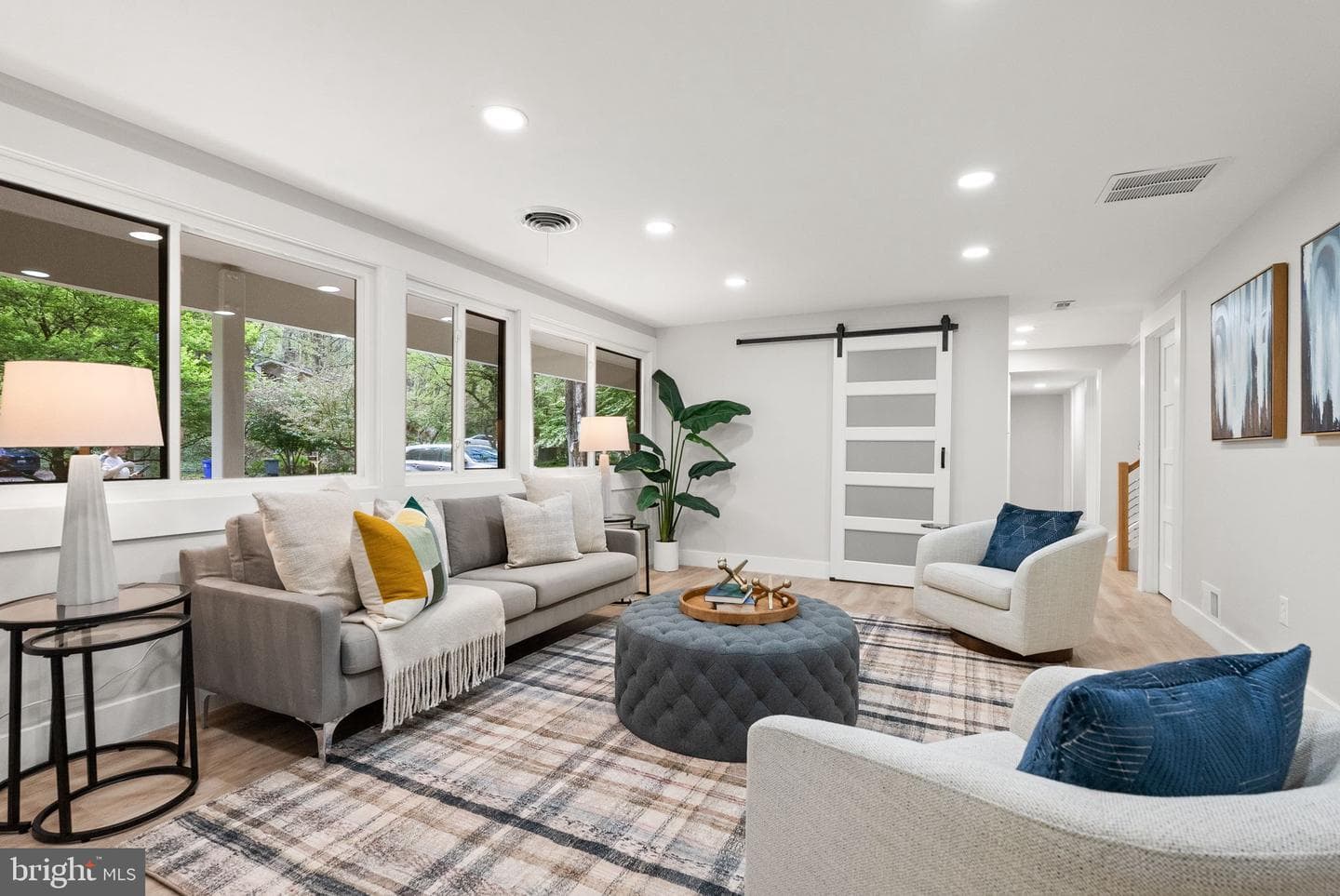 8201 Hamilton Spring Court photo 12