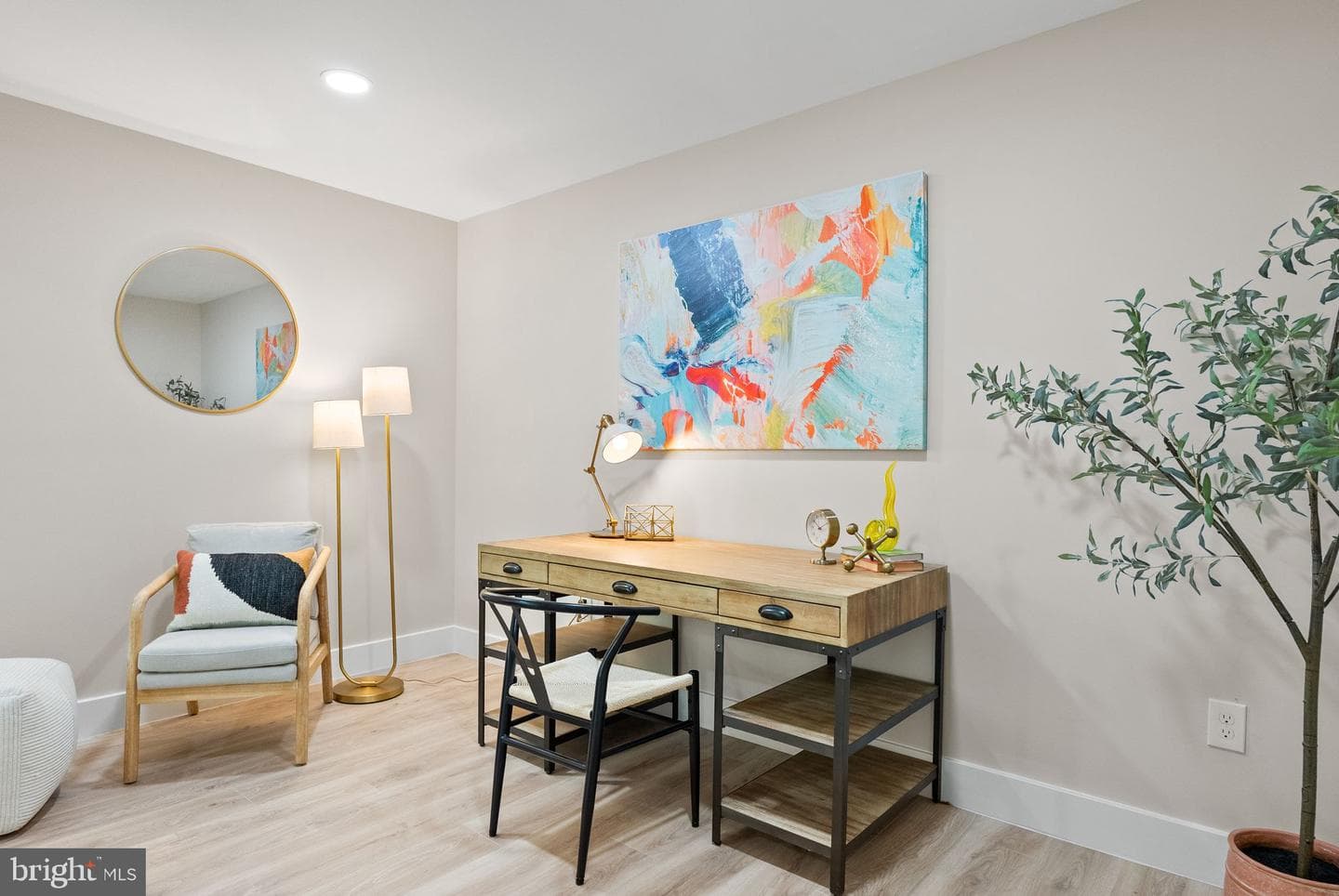 8201 Hamilton Spring Court photo 18
