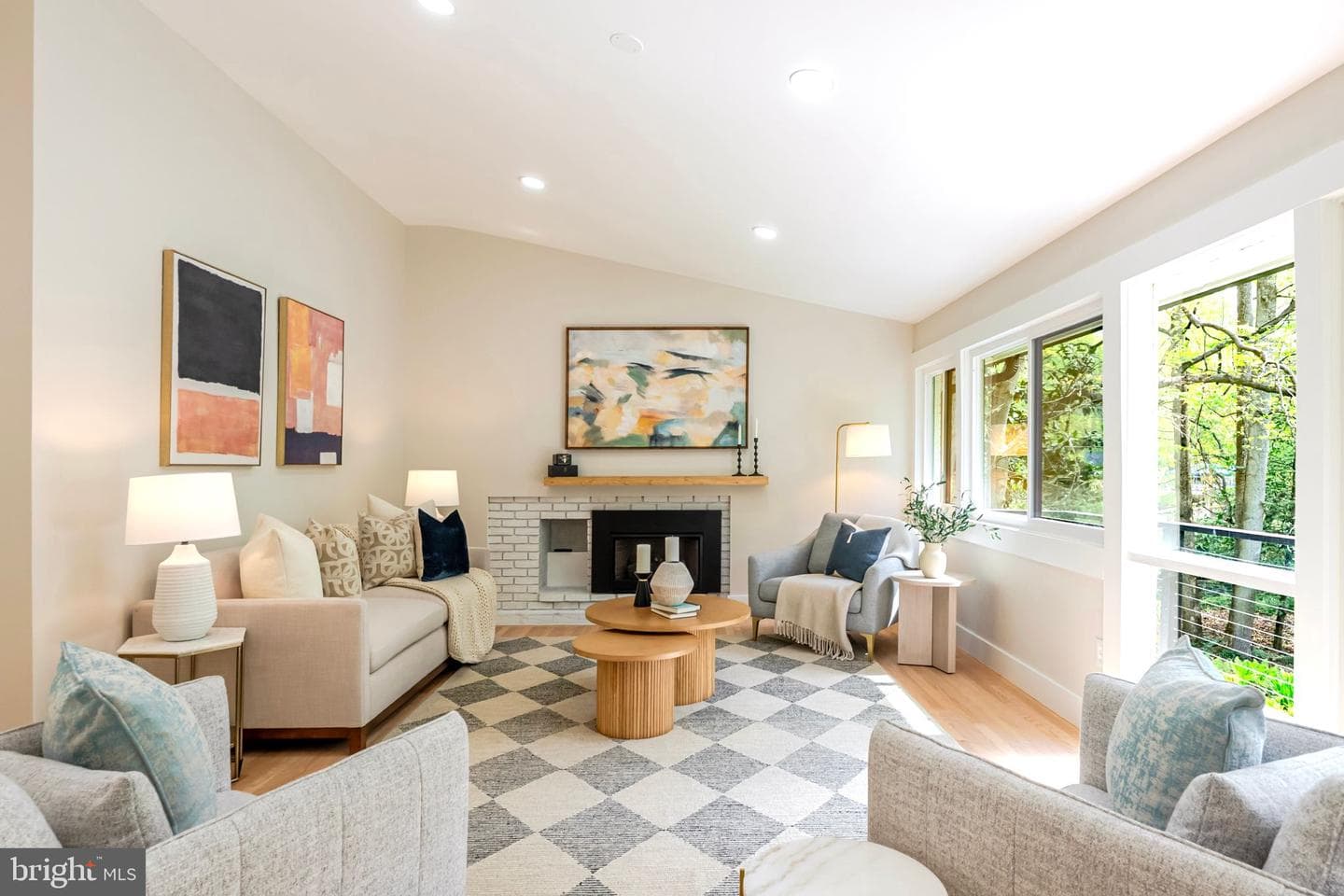 8201 Hamilton Spring Court photo 25