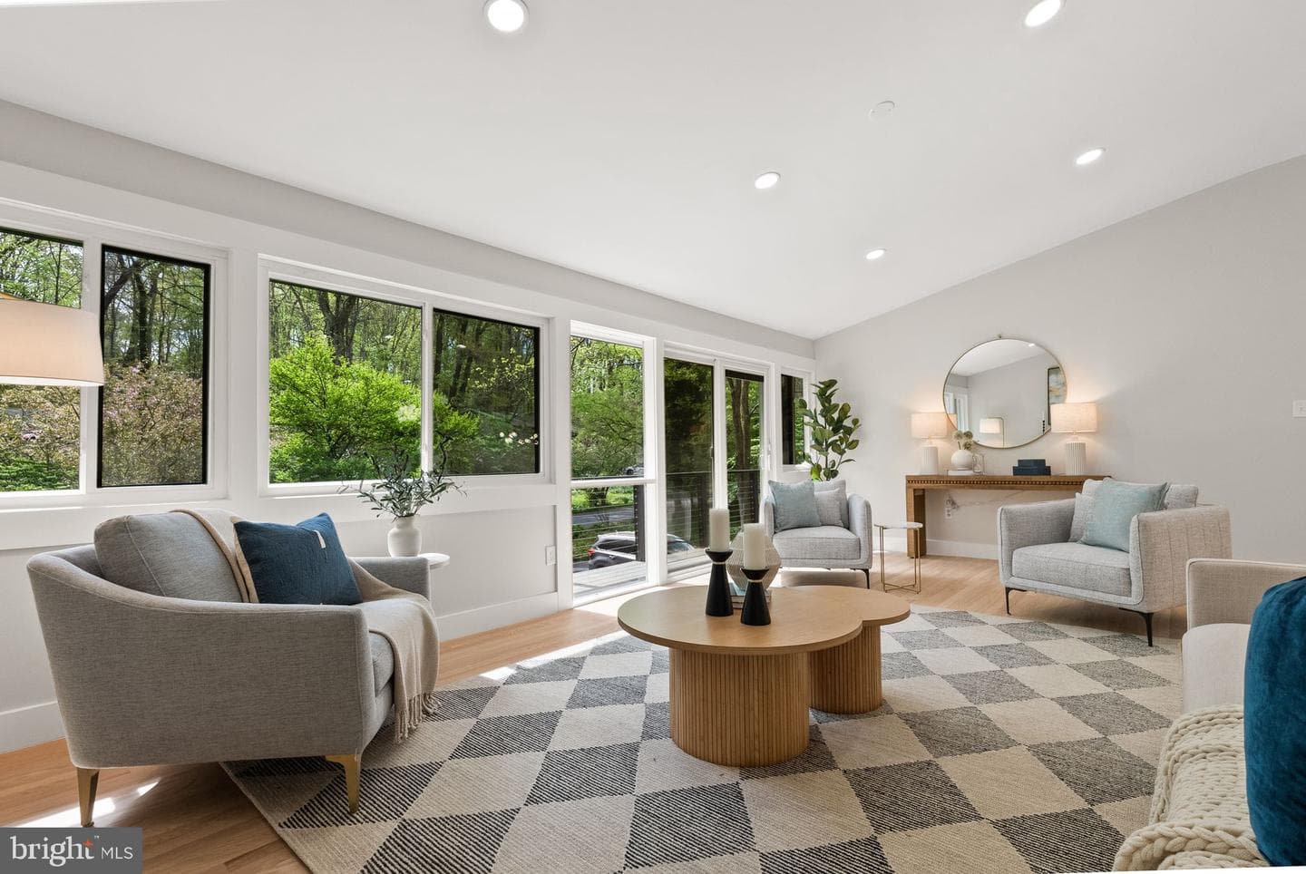 8201 Hamilton Spring Court photo 28