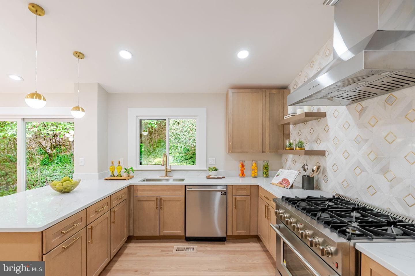 8201 Hamilton Spring Court photo 37