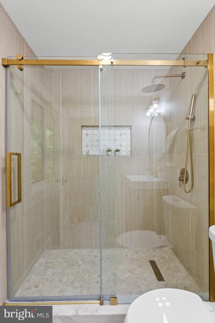 8201 Hamilton Spring Court photo 43