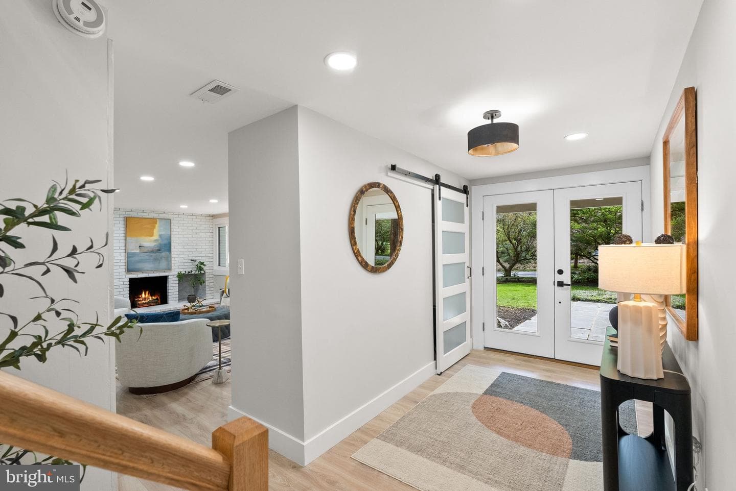 8201 Hamilton Spring Court photo 9