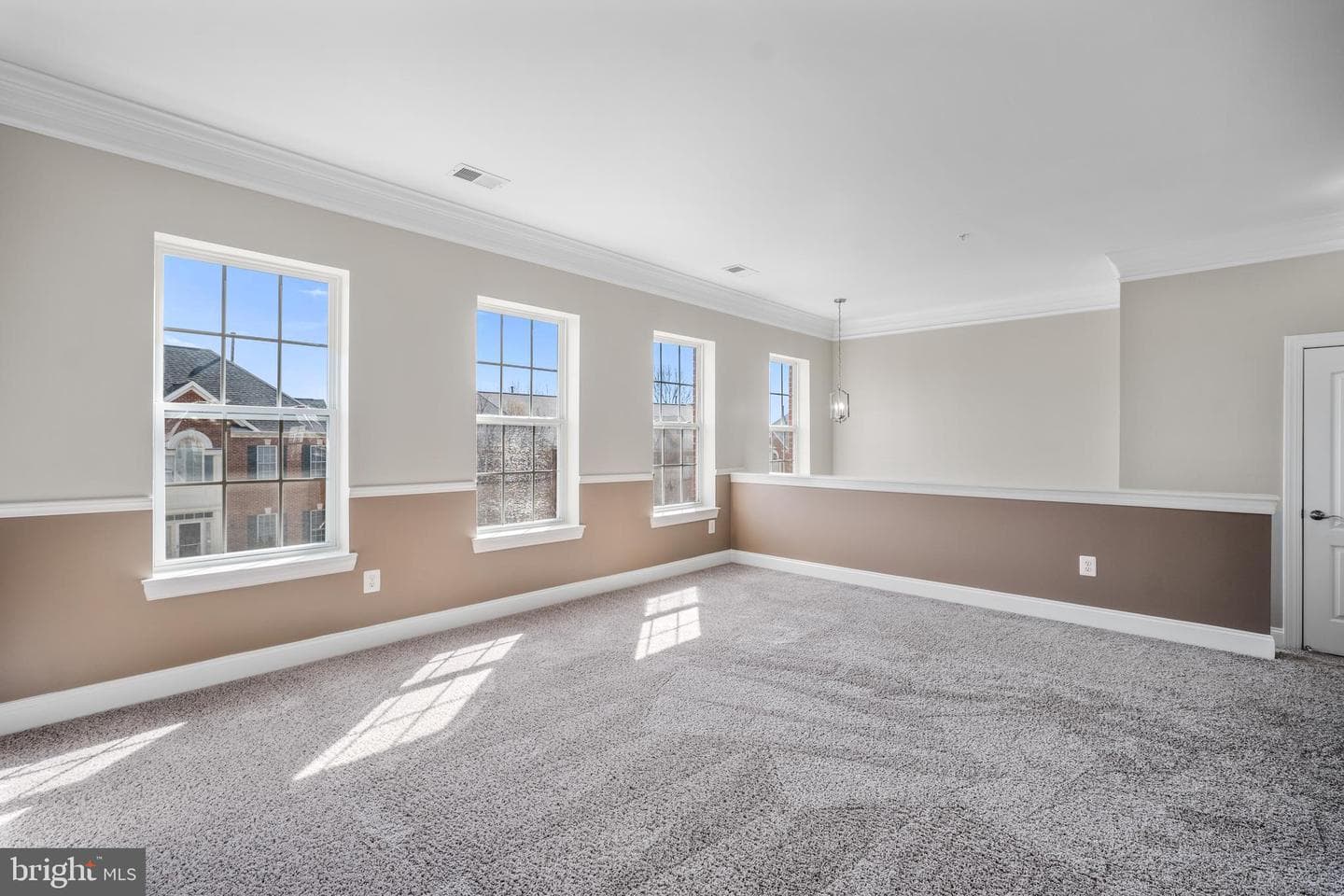 602 Highland Ridge Avenue #200 photo 4