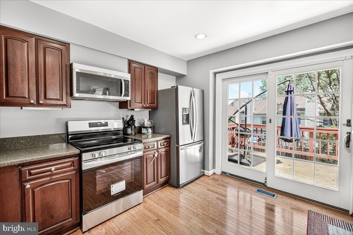 1520 Ingram Terrace photo 12