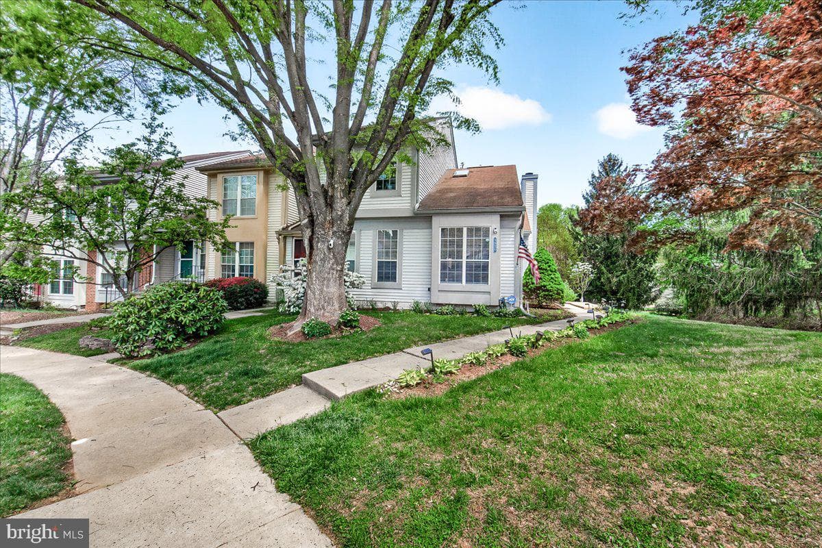 1520 Ingram Terrace photo 3