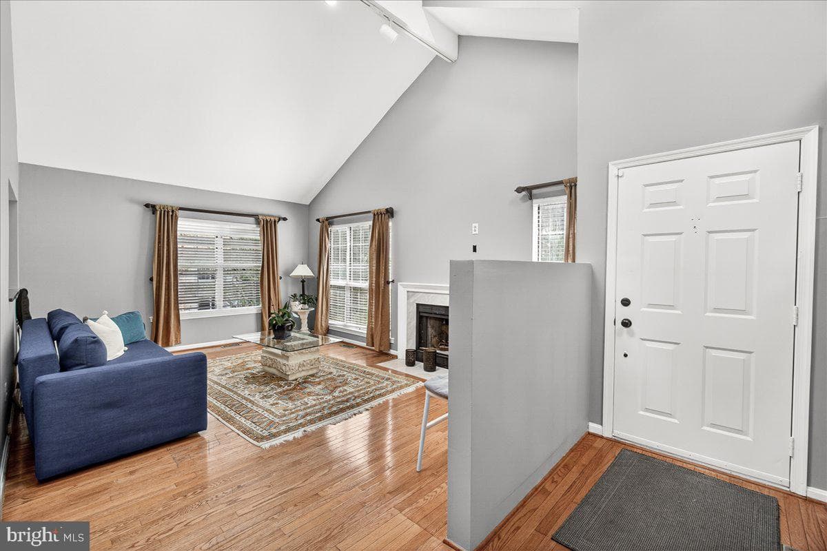 1520 Ingram Terrace photo 6