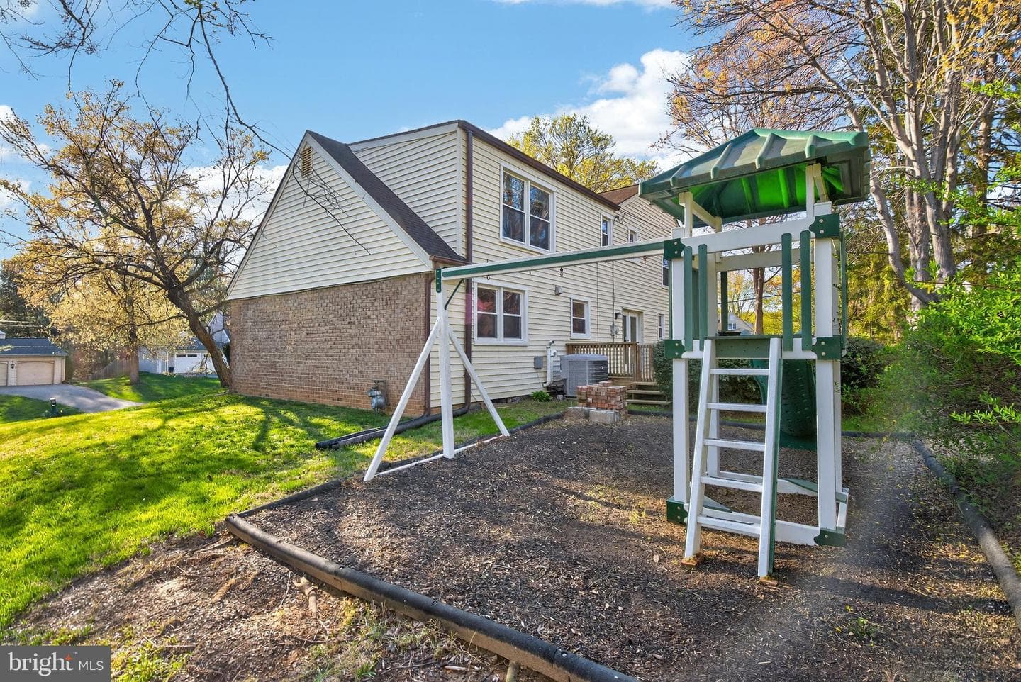 14121 Ansted Road photo 37
