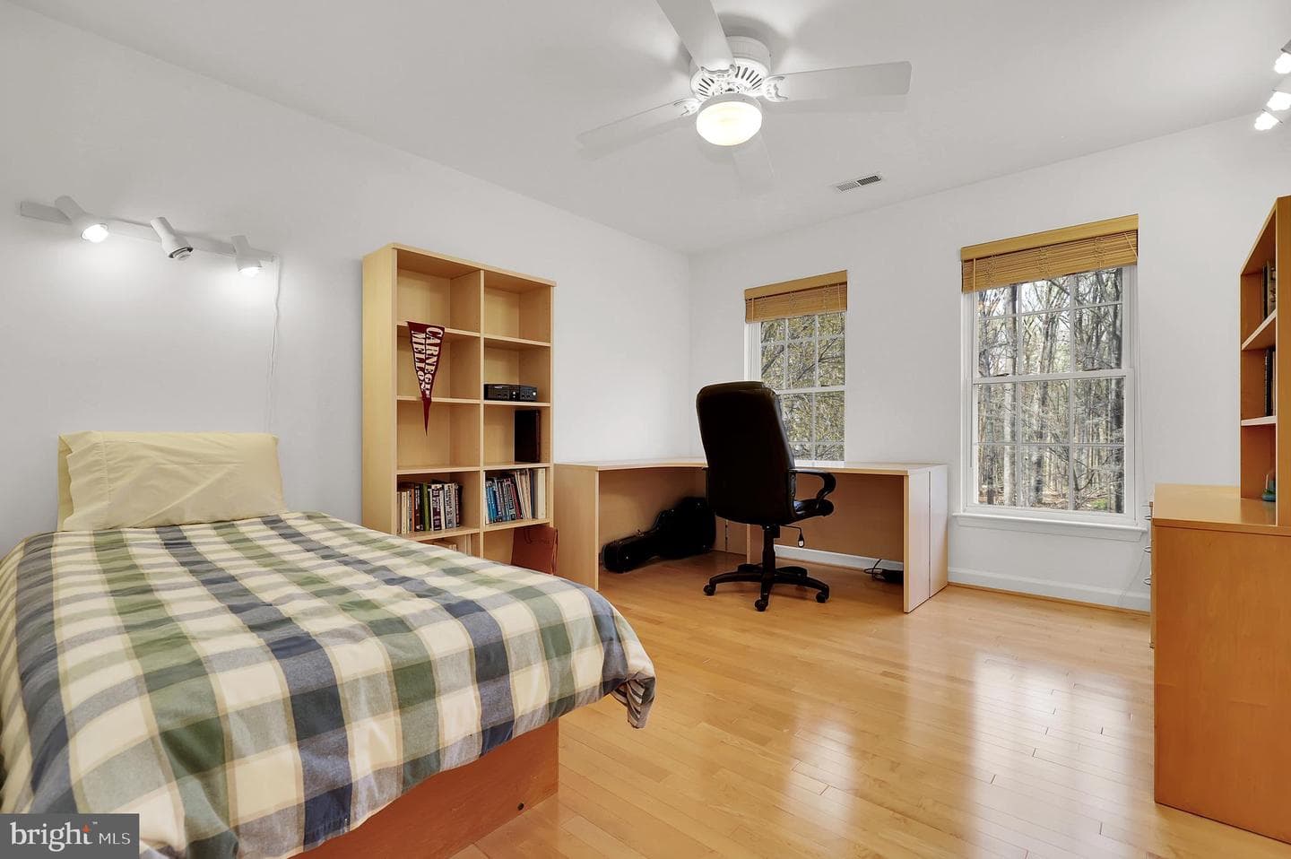 3006 Novak Terrace photo 21
