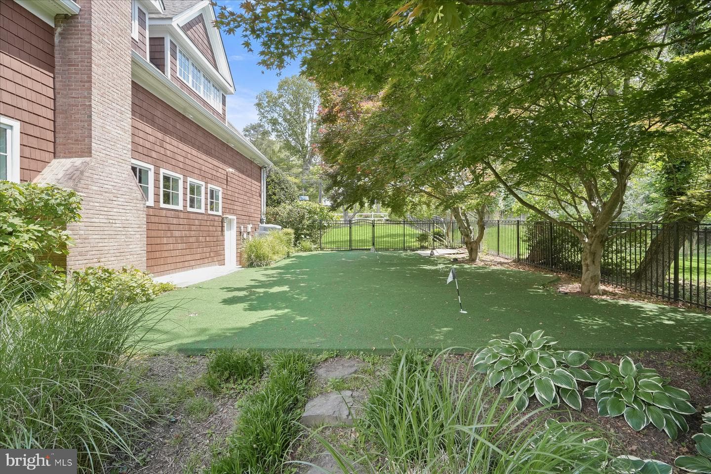 7506 Persimmon Tree Lane photo 23
