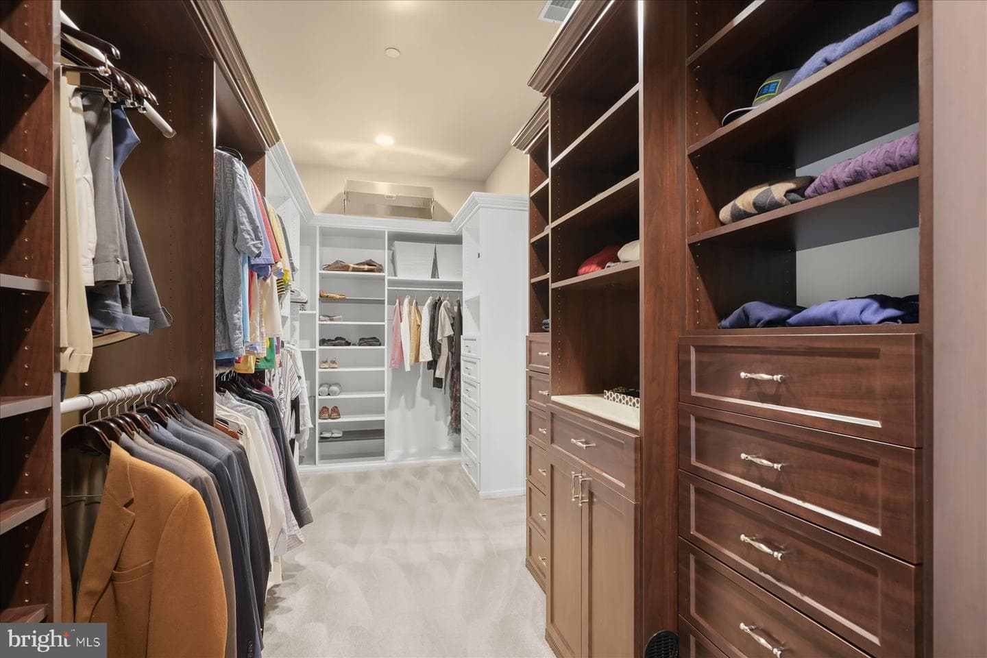 7506 Persimmon Tree Lane photo 32