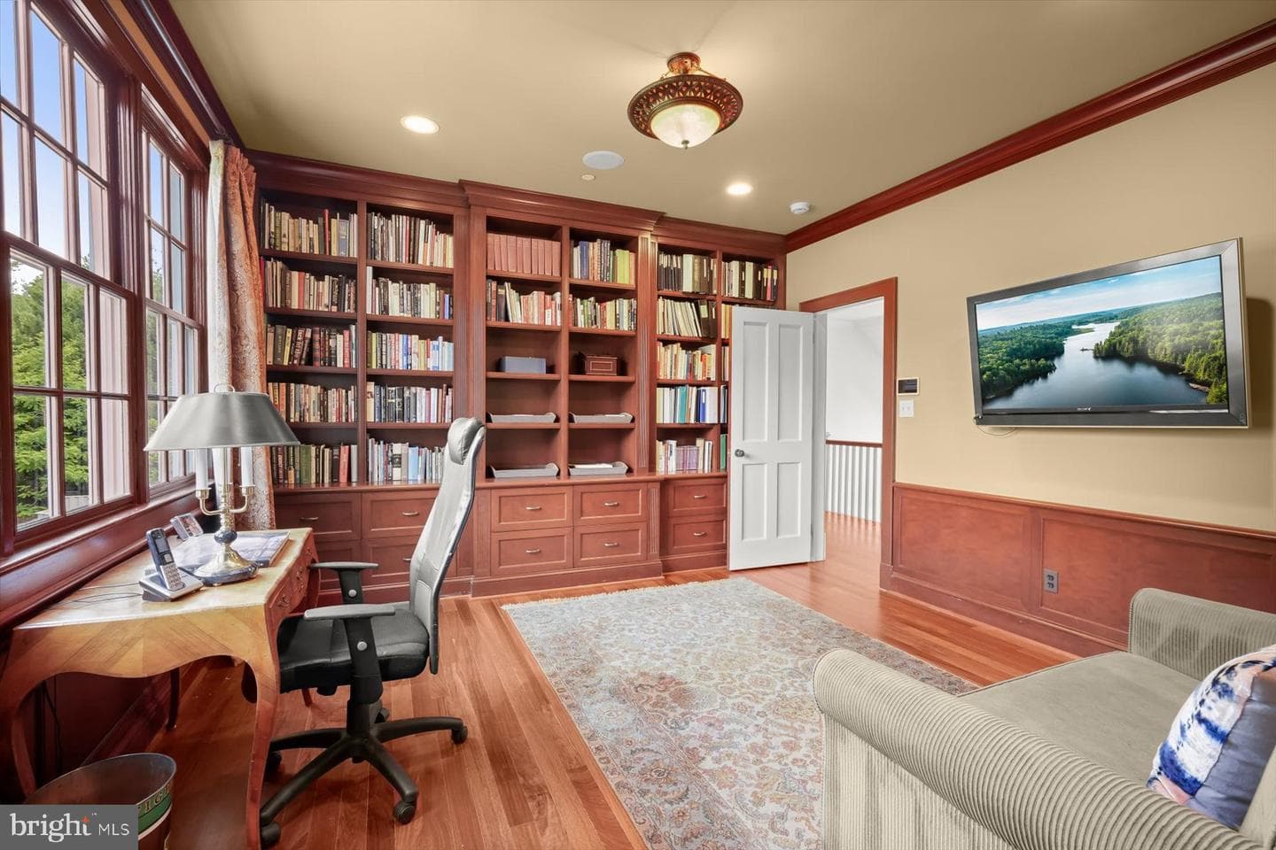 7506 Persimmon Tree Lane photo 34