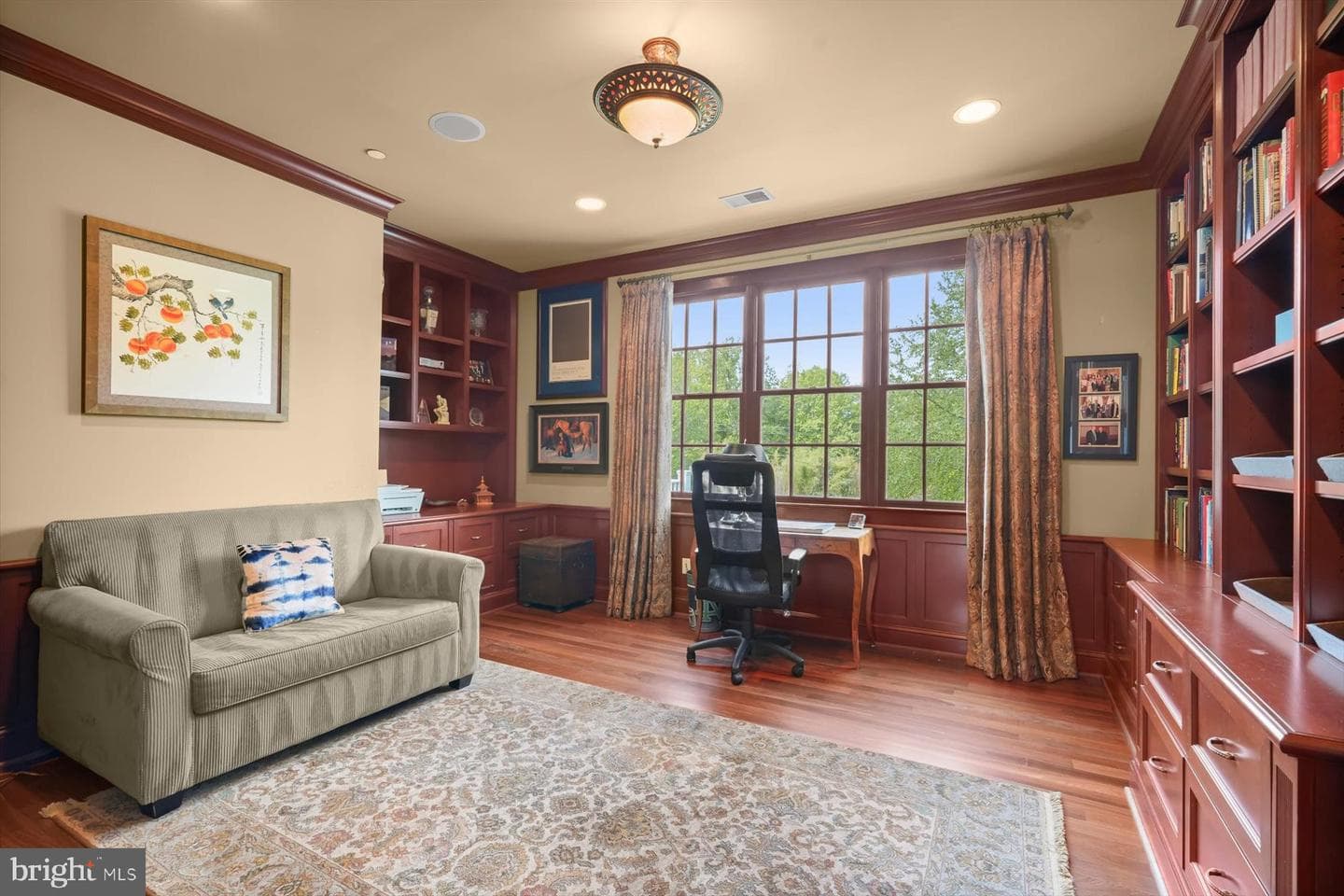 7506 Persimmon Tree Lane photo 35