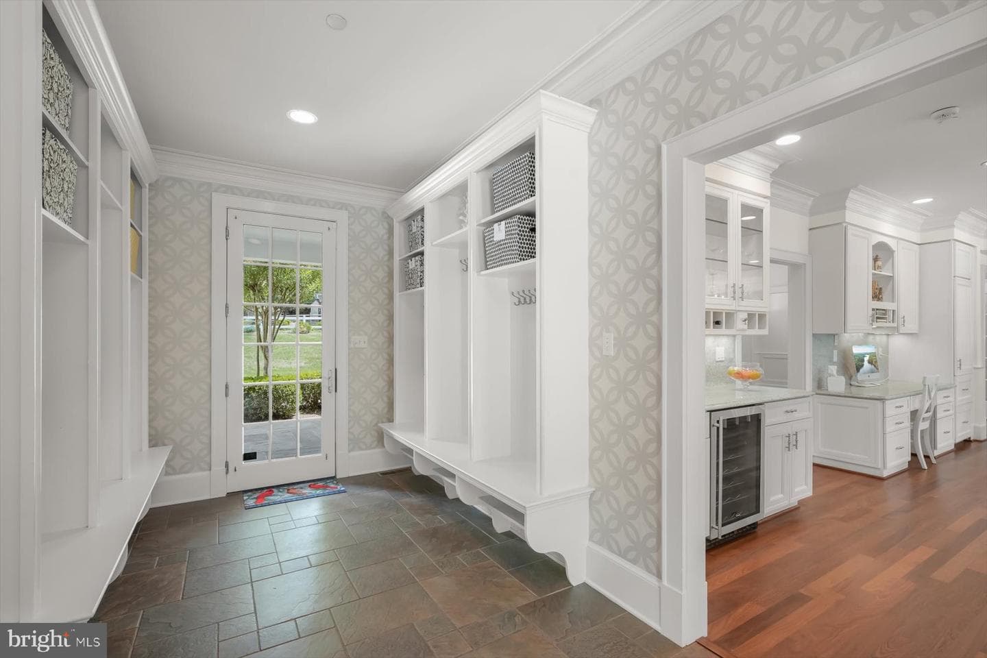 7506 Persimmon Tree Lane photo 8