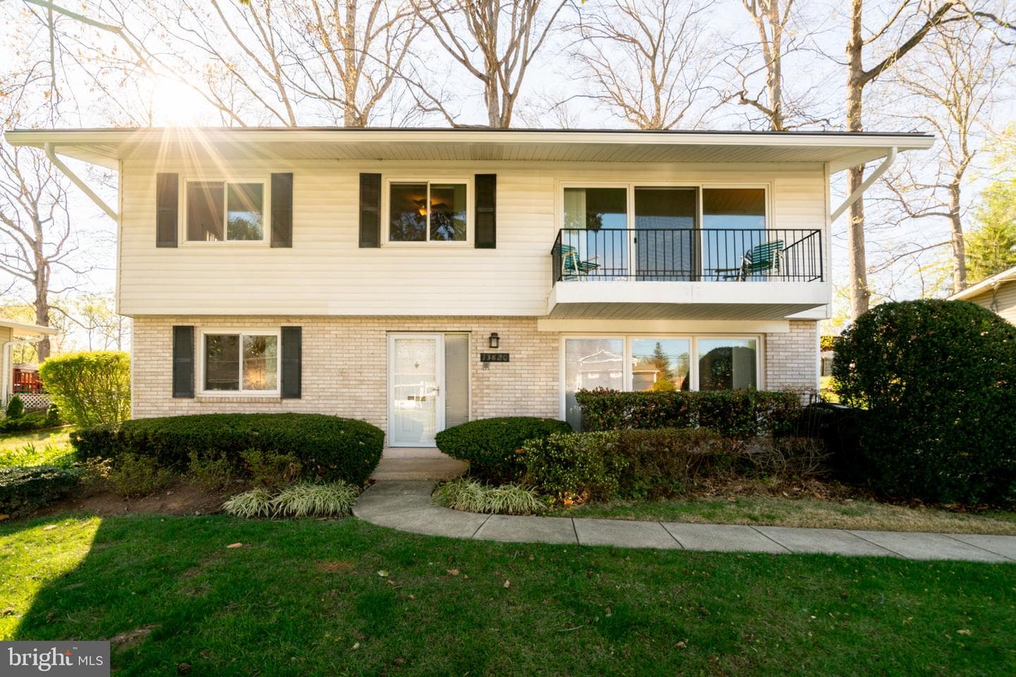 13820 Arctic Avenue photo 2