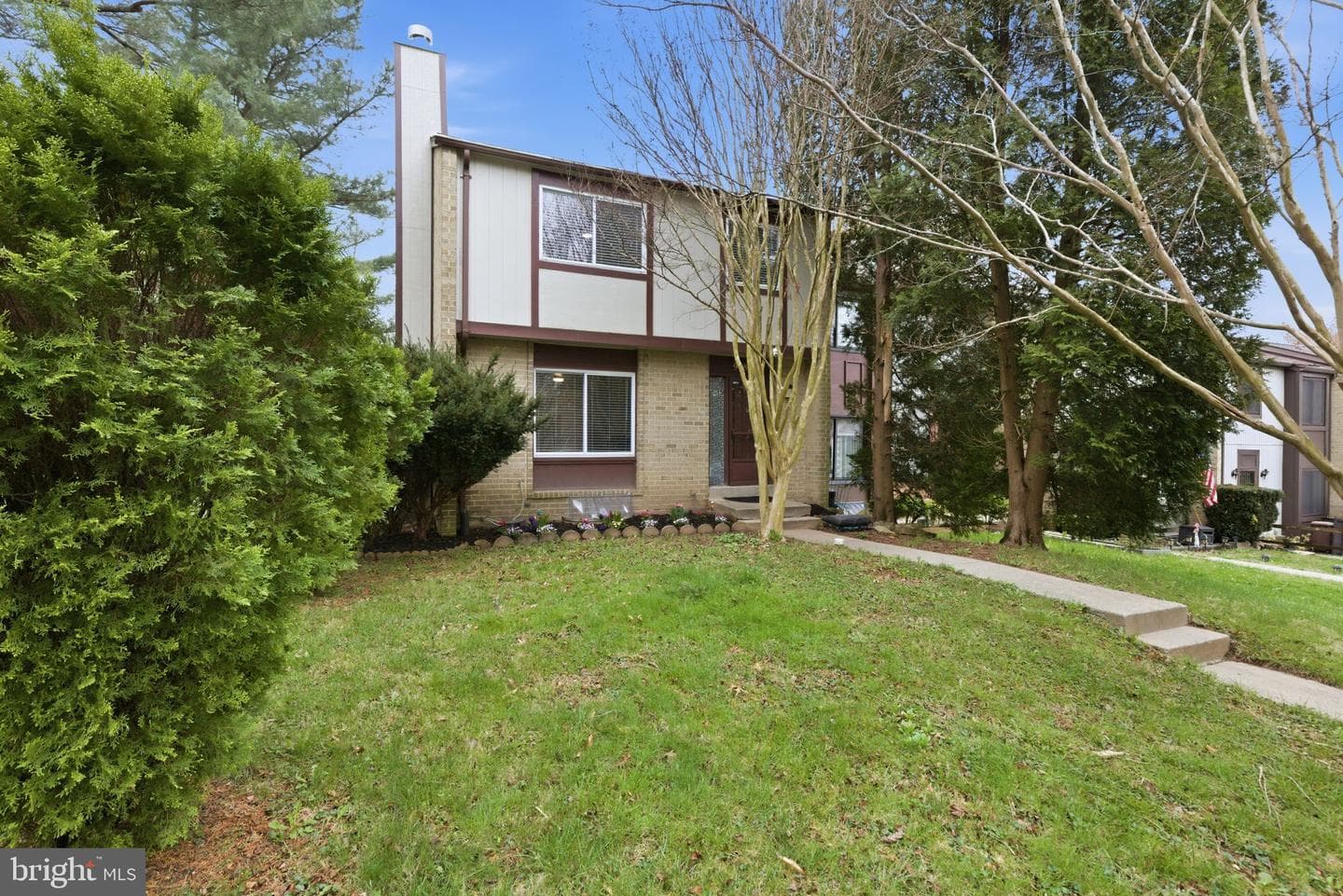 9087 Centerway Road photo 2