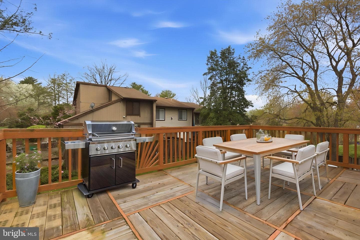 9087 Centerway Road photo 24