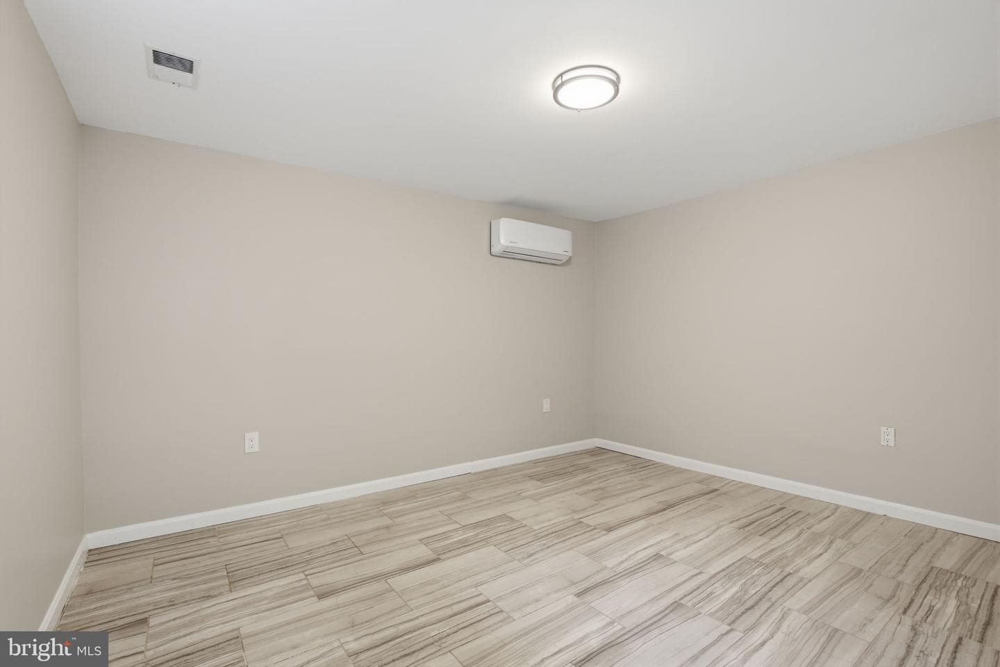 9087 Centerway Road photo 46