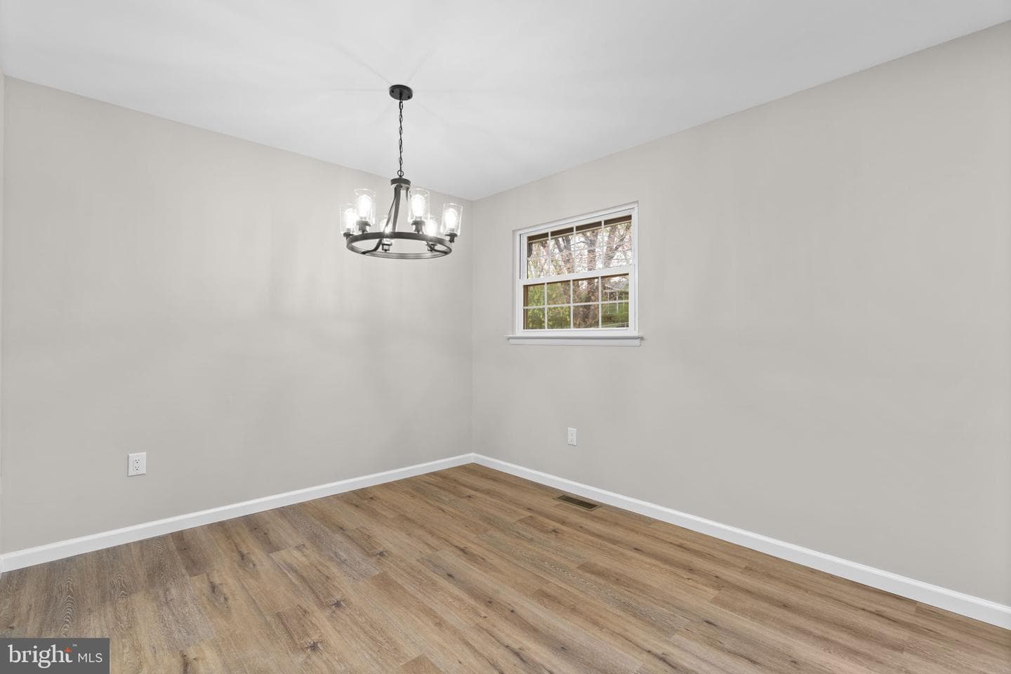 24320 Log House Road photo 9