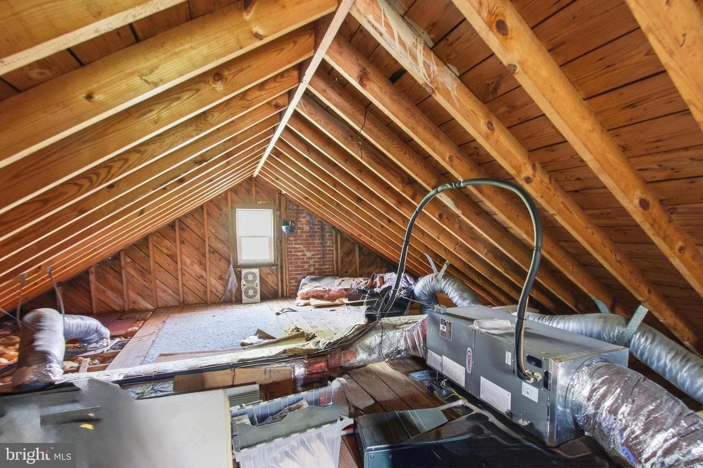 305 W Diamond Avenue photo 27
