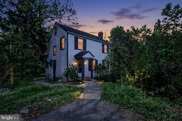 305 W Diamond Avenue photo 3