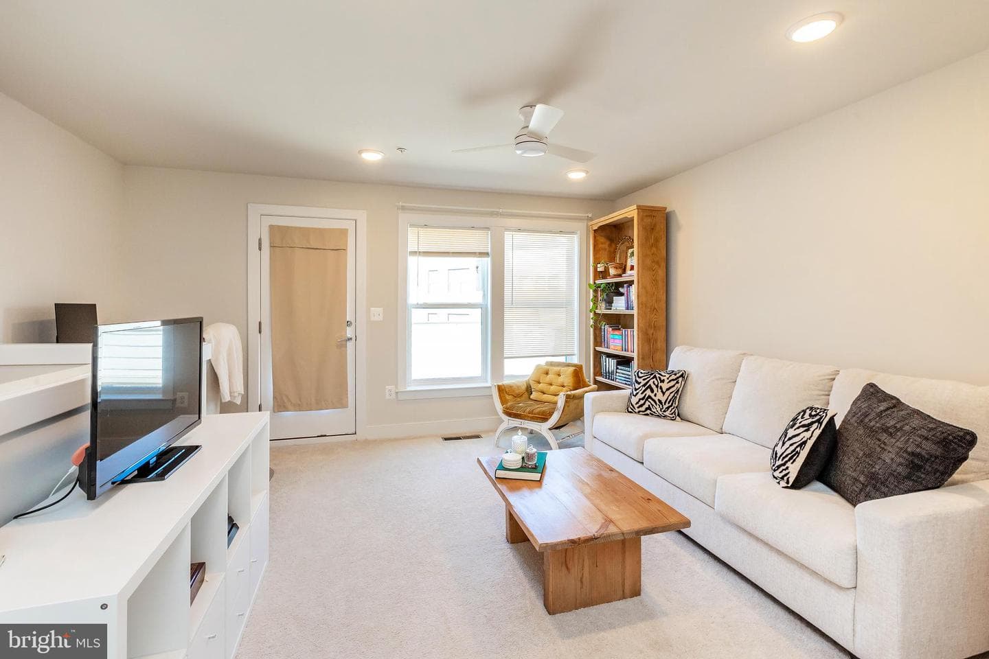 565 Shorthorn Way photo 26
