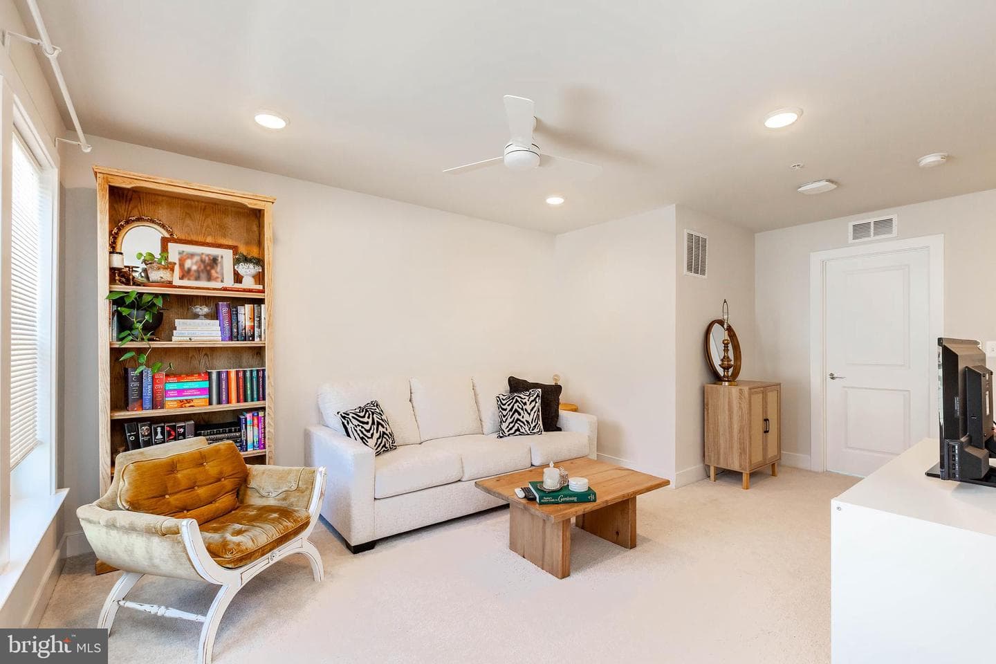 565 Shorthorn Way photo 29