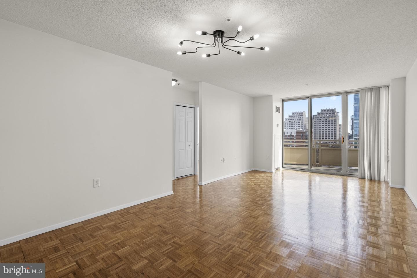 4801 Fairmont Avenue #904 photo 13