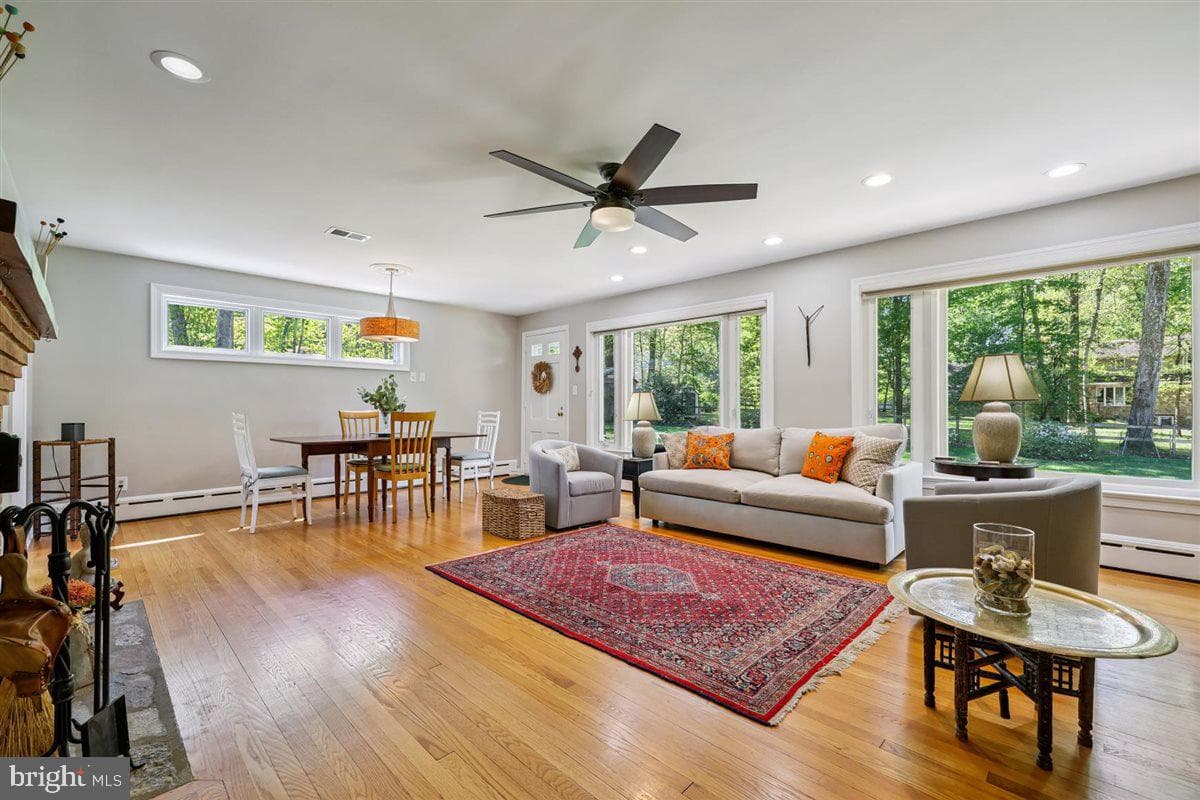 4318 Pinetree Road photo 20