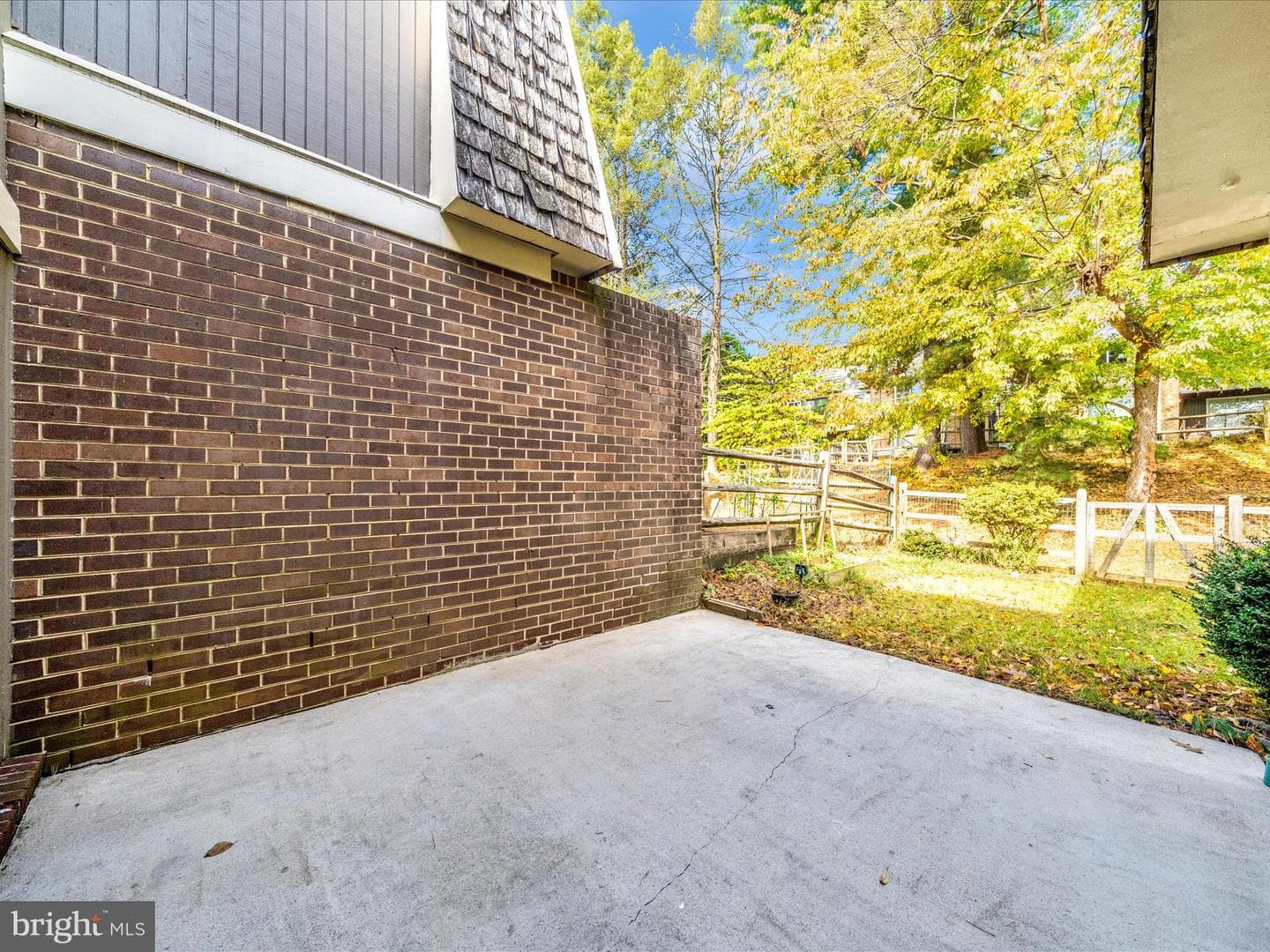 10513 Cambridge Court photo 46