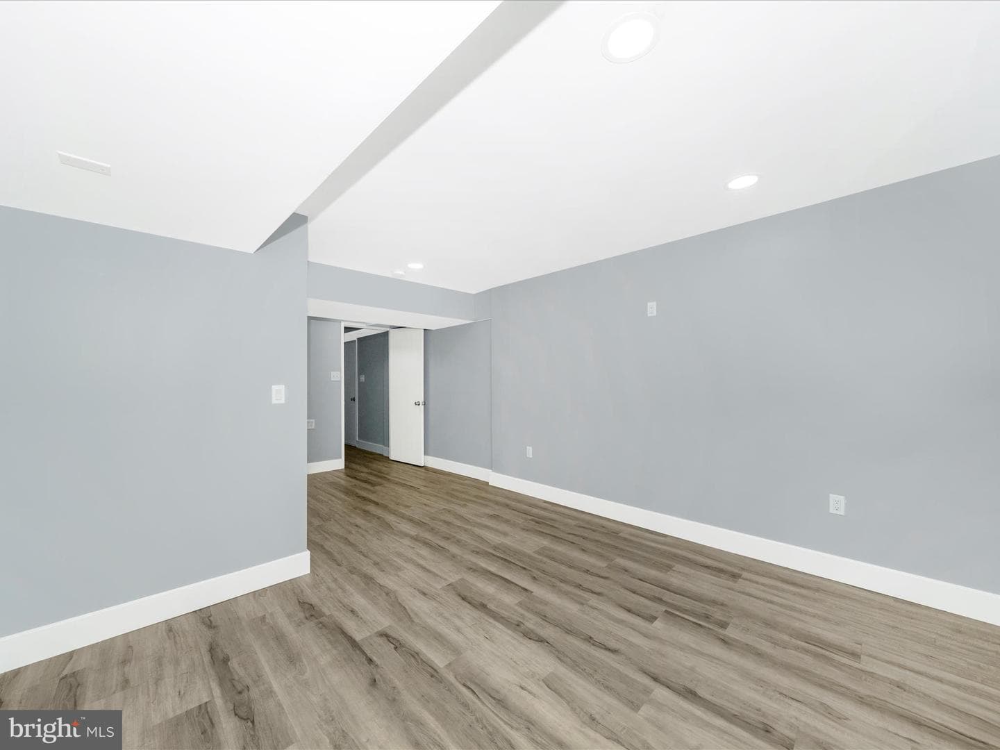 10513 Cambridge Court photo 9