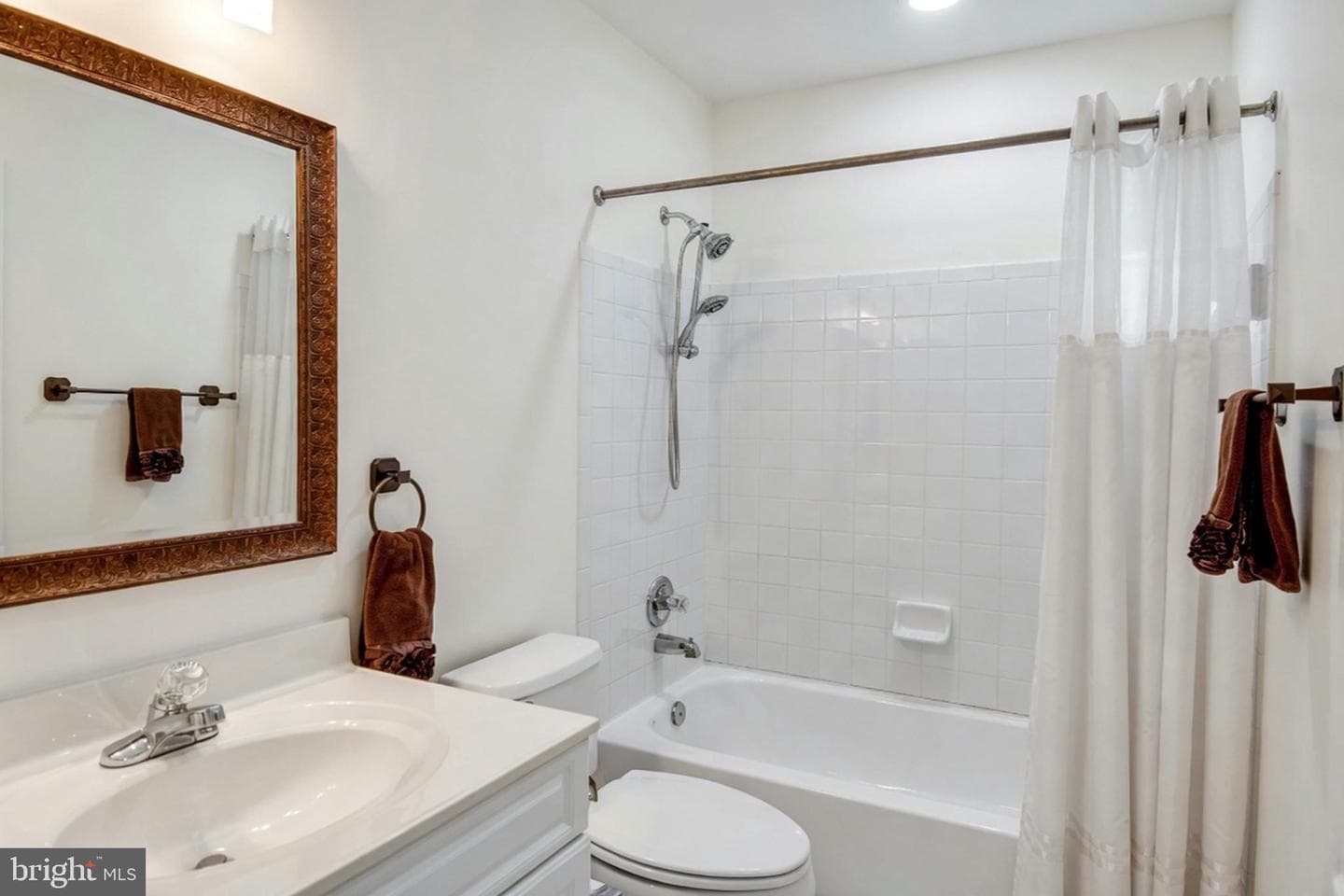 1040 Grand Oak Way photo 37
