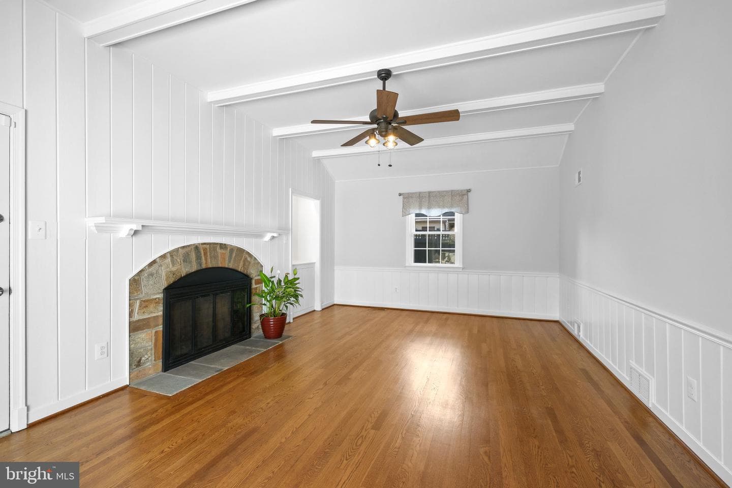 11005 Luxmanor Road photo 15