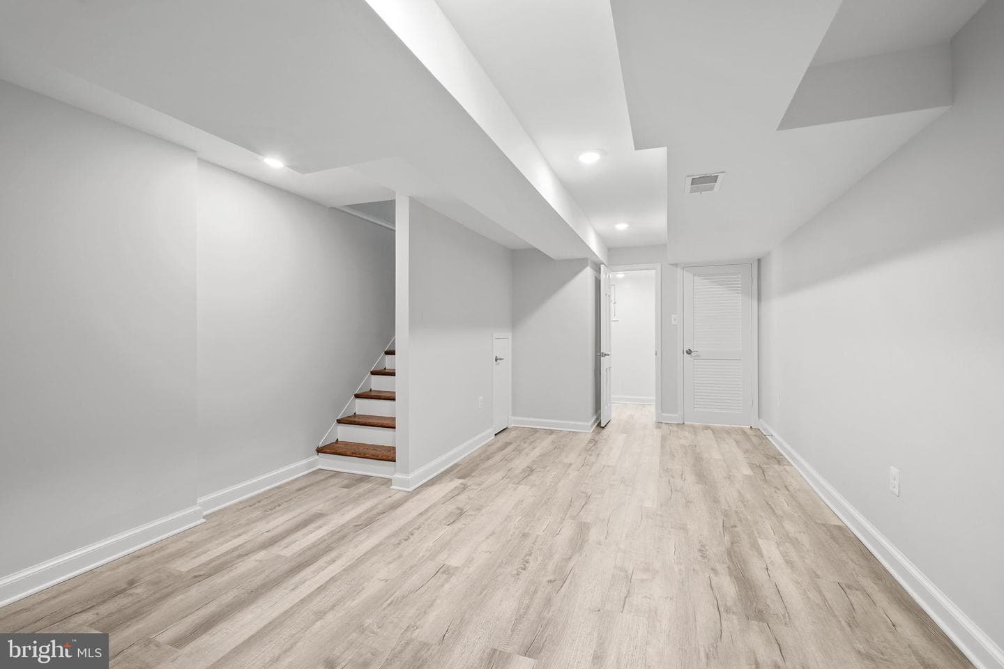 11005 Luxmanor Road photo 31