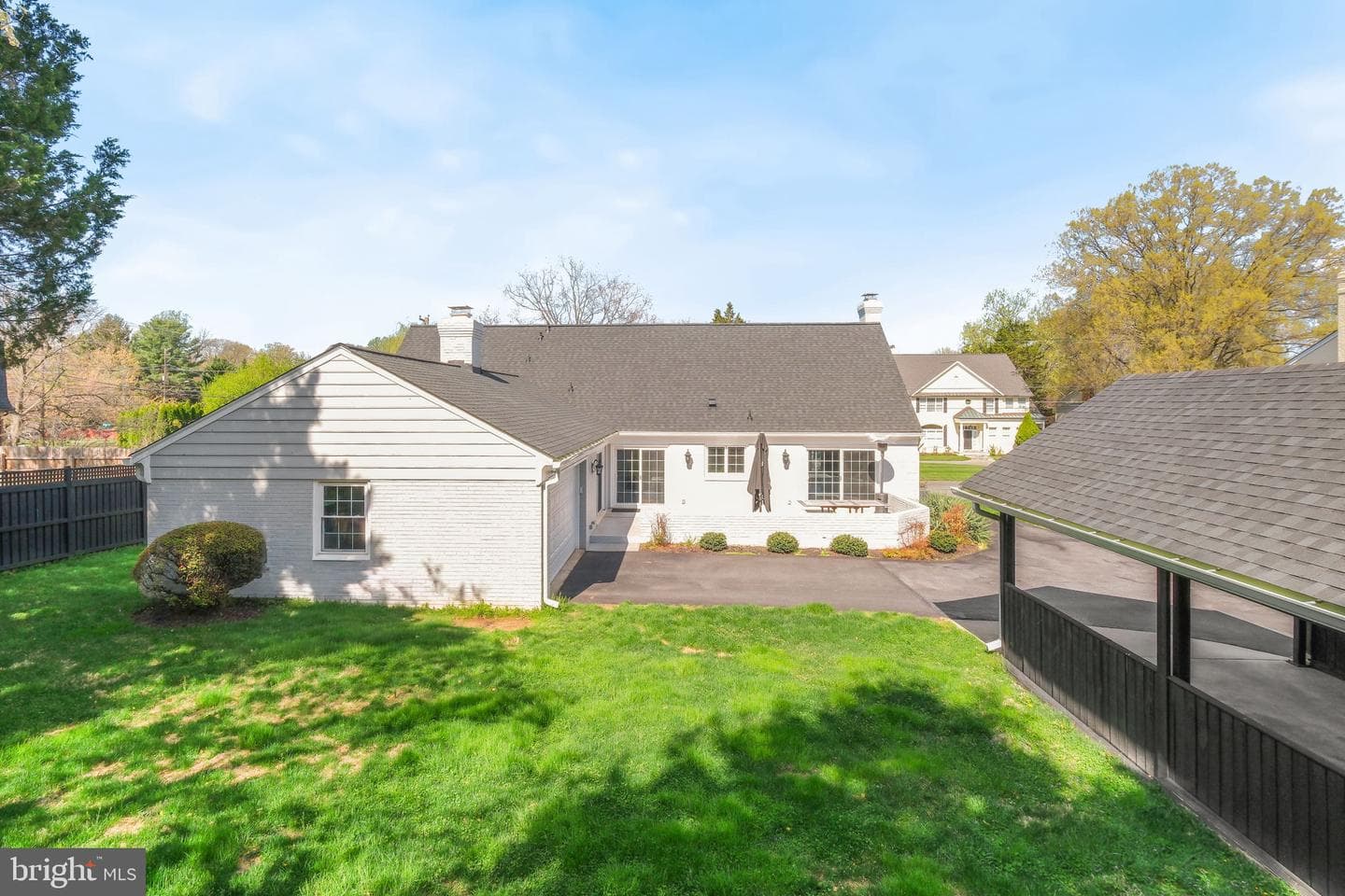 11005 Luxmanor Road photo 38
