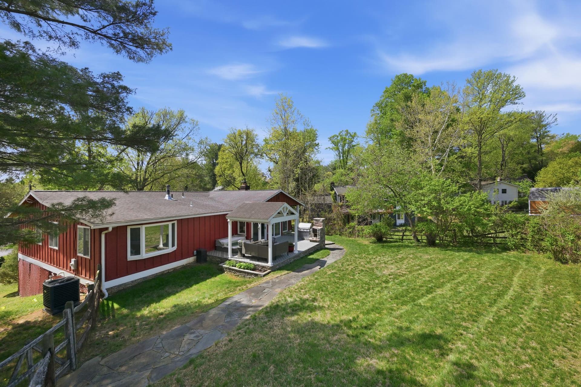 9825 Betteker Lane photo 36