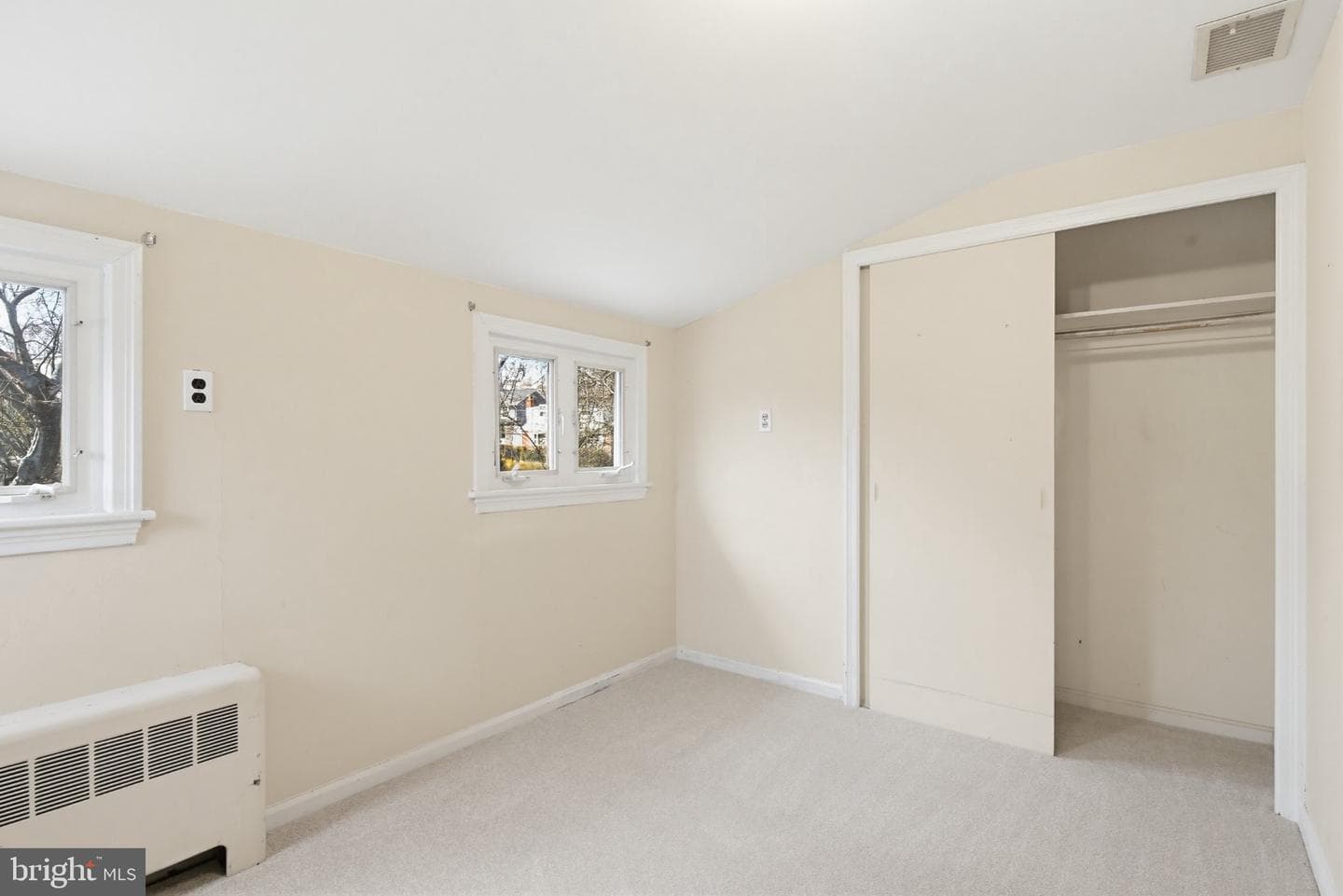 10202 Gardiner Avenue photo 21
