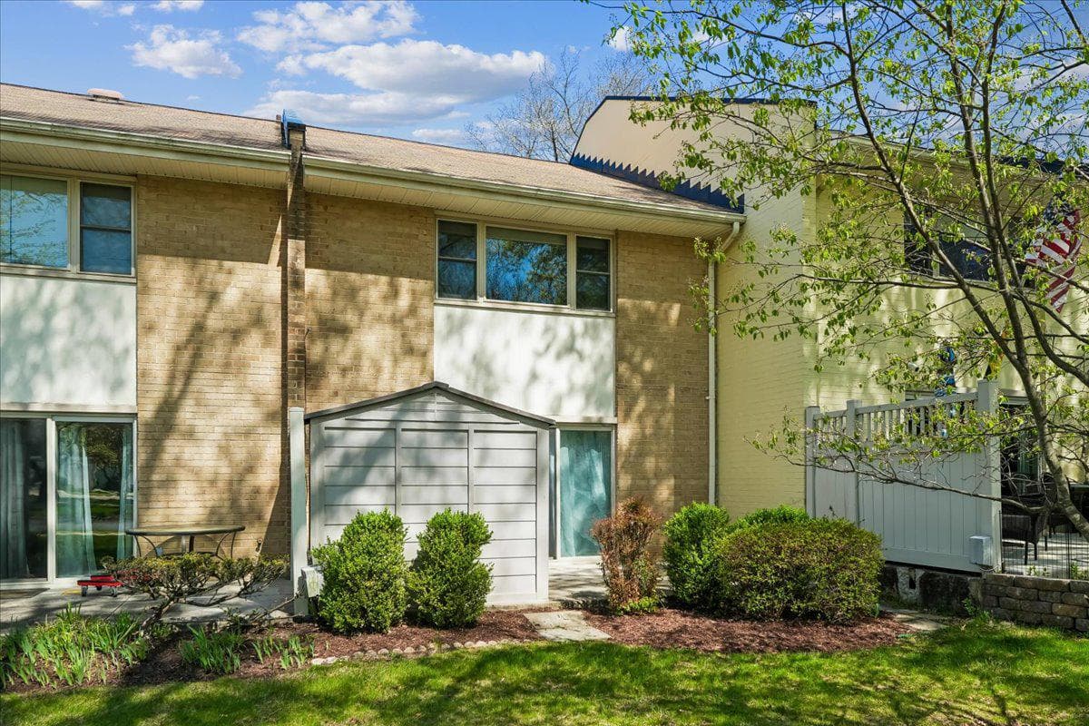 3411 S Leisure World Blvd # 90-E photo 25