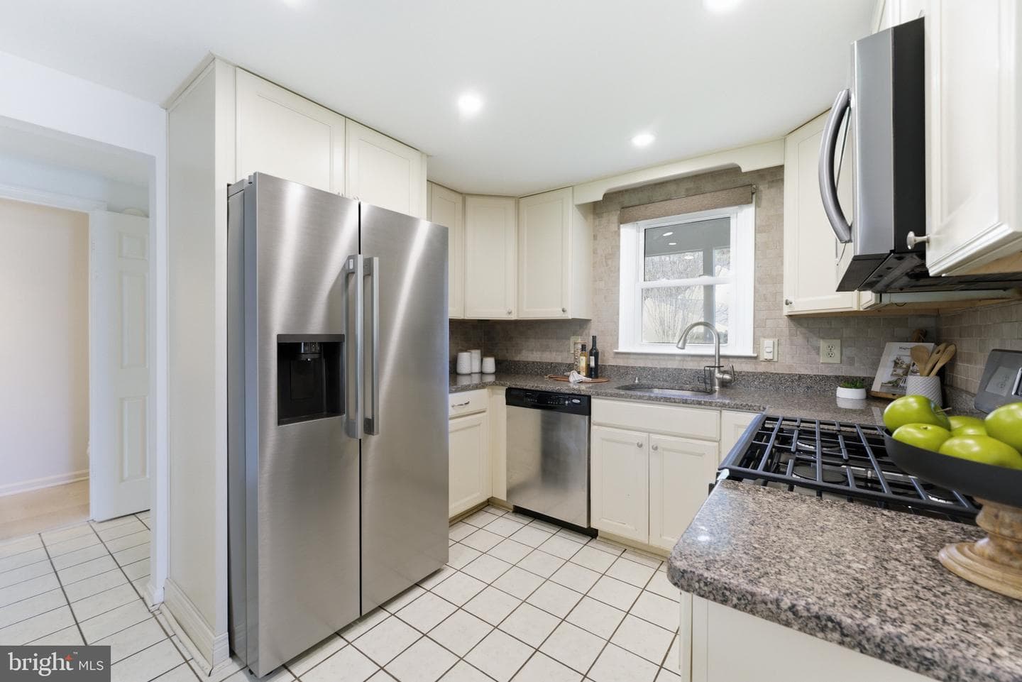 15540 Peach Leaf Lane photo 9