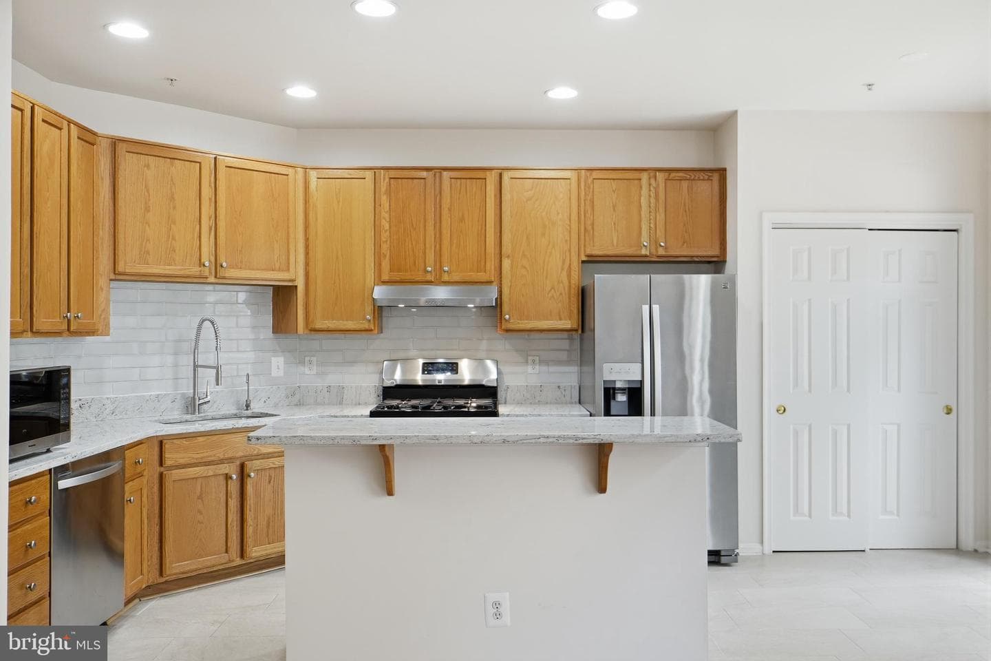 13050 Town Commons Drive photo 17