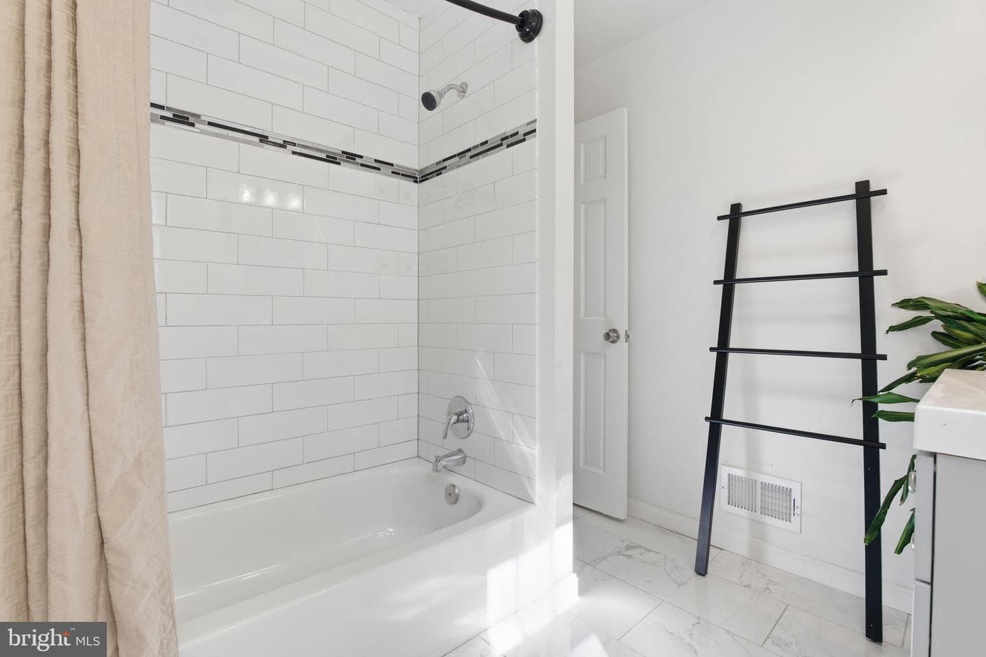 15101 Redgate Drive photo 33
