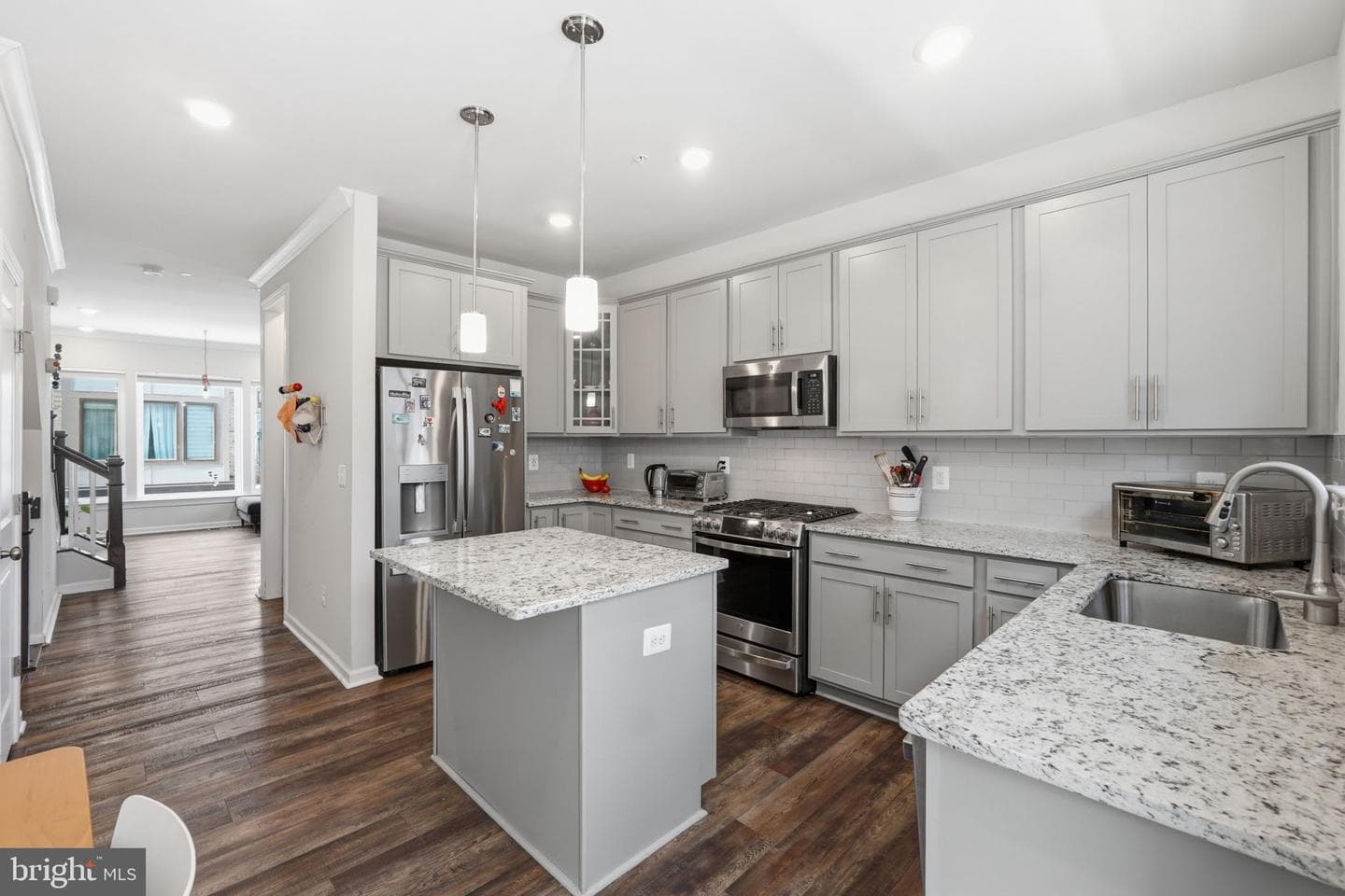 8150 Tompkins Street photo 5