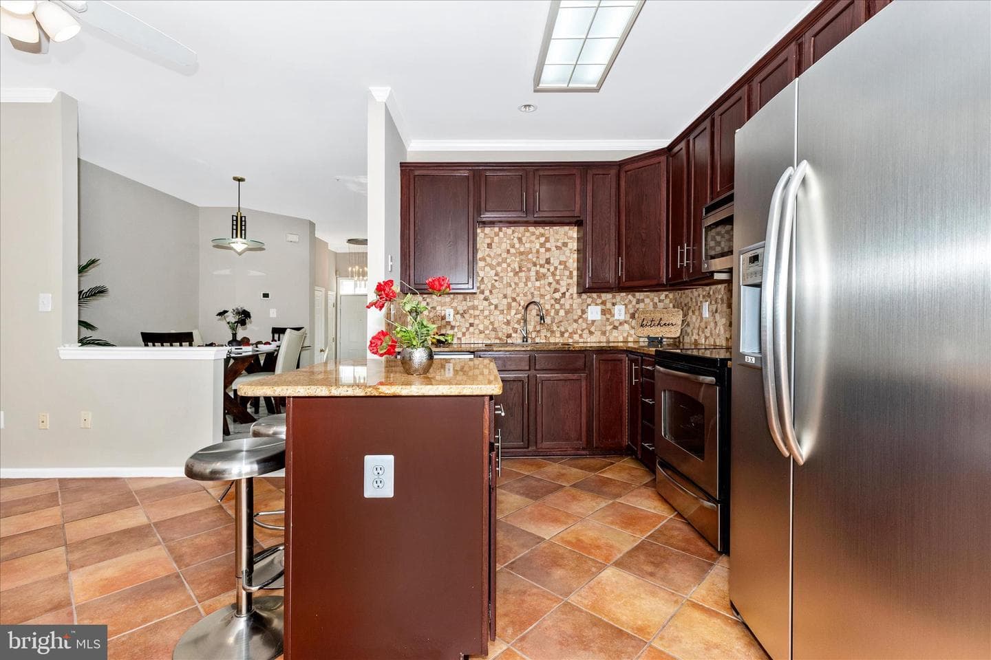 9621 Athens Place photo 14