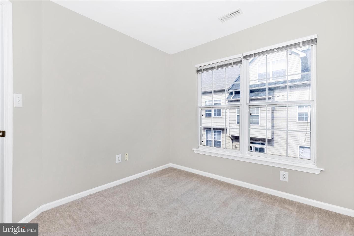 9621 Athens Place photo 28