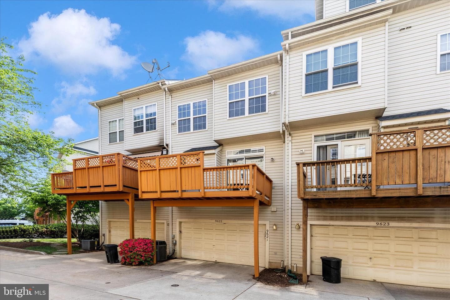 9621 Athens Place photo 49