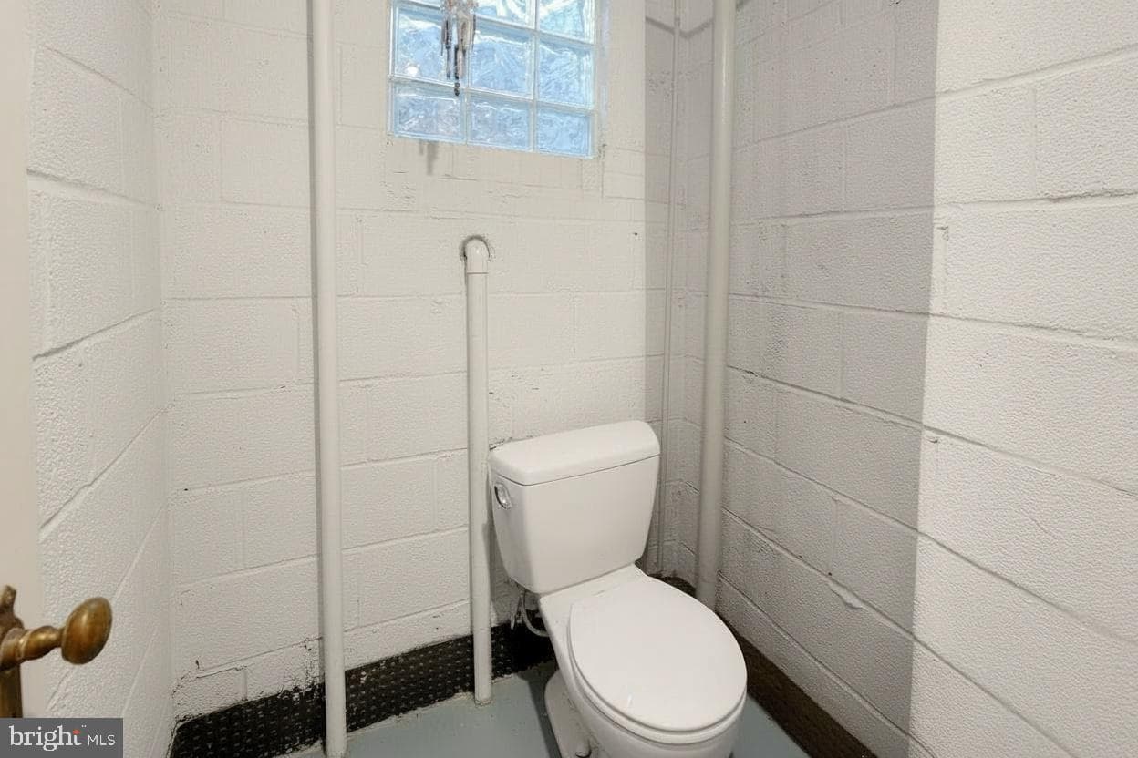 1303 Ballard Street photo 42