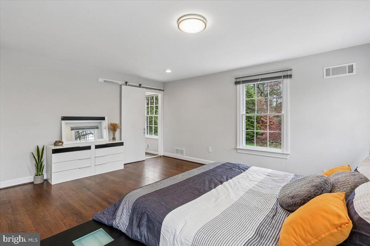 14400 Jones Lane photo 24