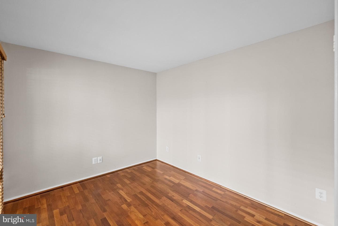 6309 Friendship Court photo 7