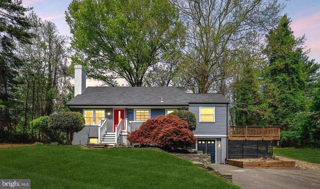 3105 Holiday Drive