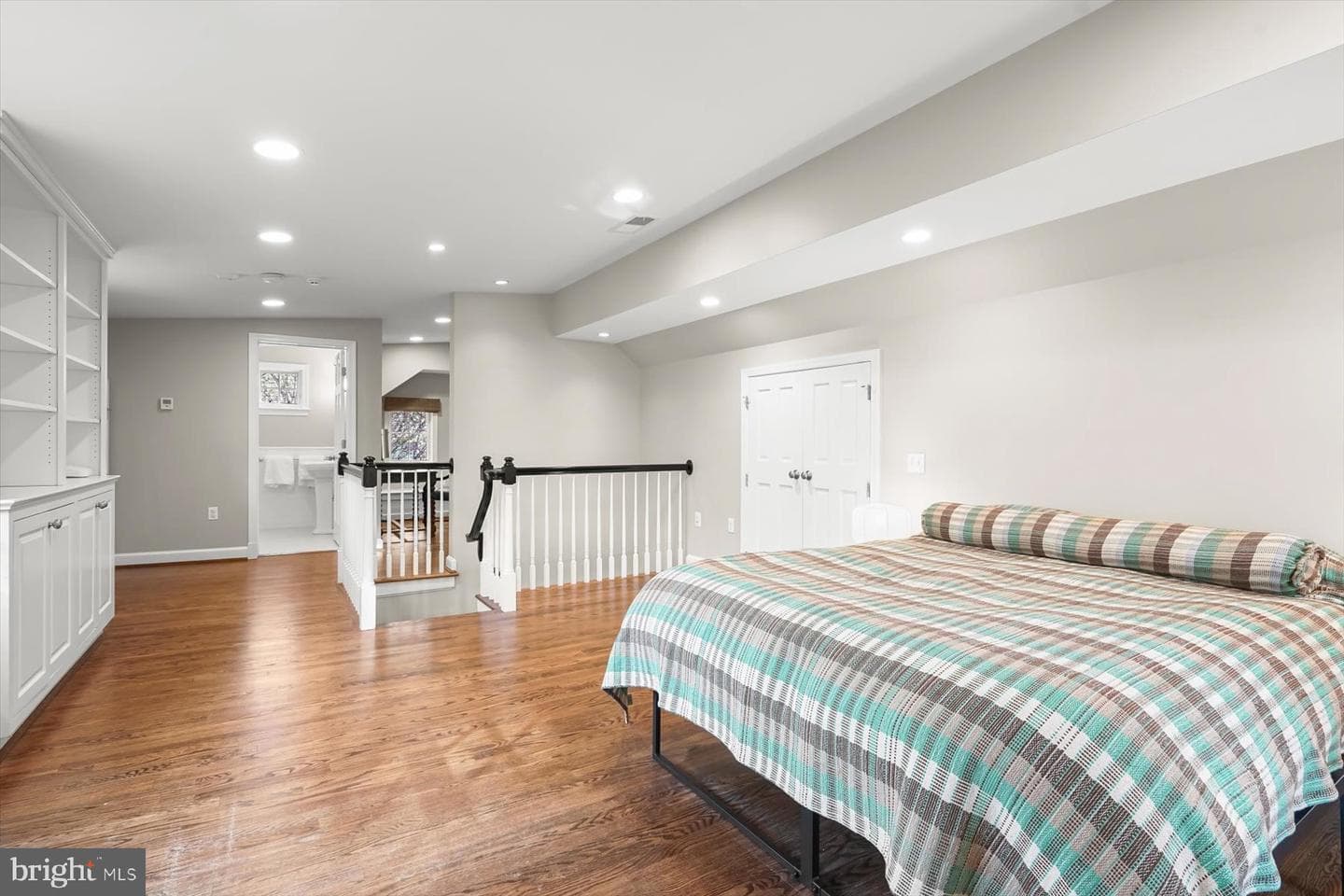 5706 Rockmere Drive photo 32